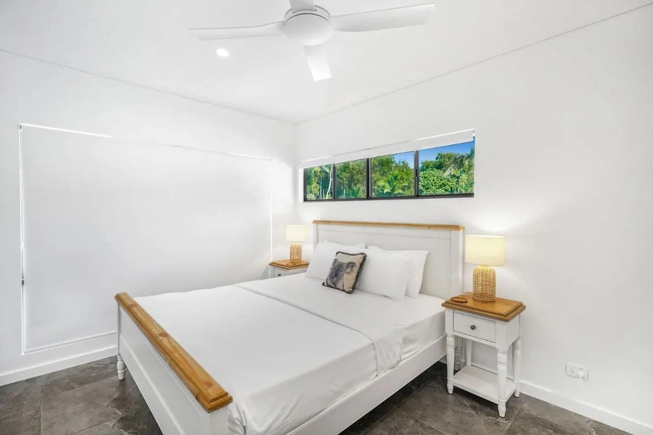 Nyaraló Belle Escapes Beachfront Luxury Home 53 Arlington Clifton Beach Palm Cove Ausztrália