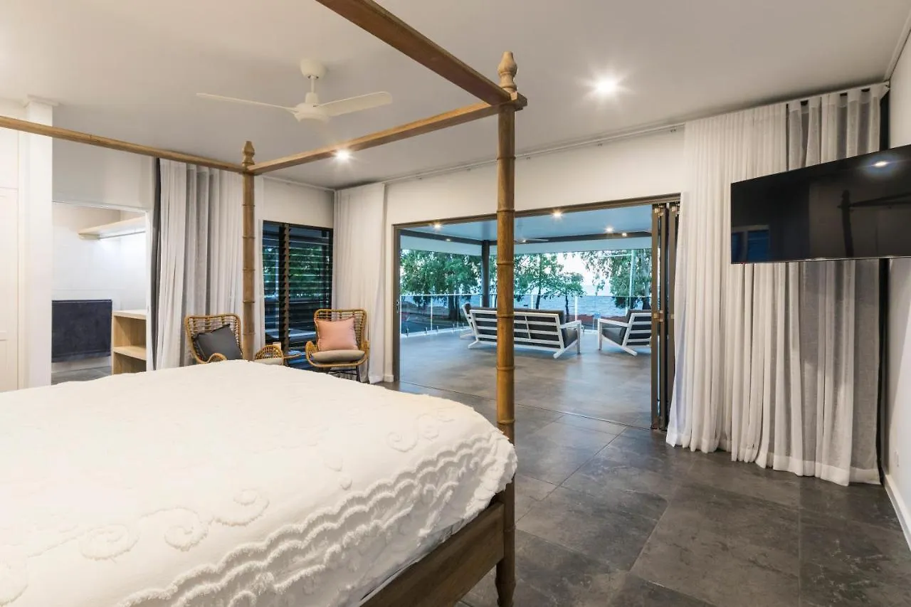 Belle Escapes Beachfront Luxury Home 53 Arlington Clifton Beach Palm Cove Holiday home
