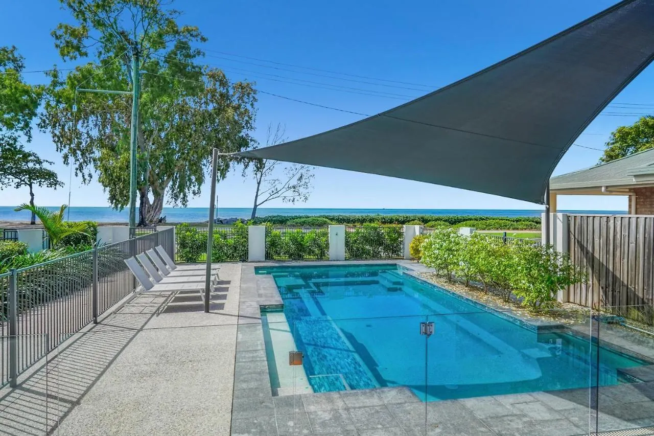 Belle Escapes Beachfront Luxury Home 53 Arlington Clifton Beach Palm Cove Holiday home